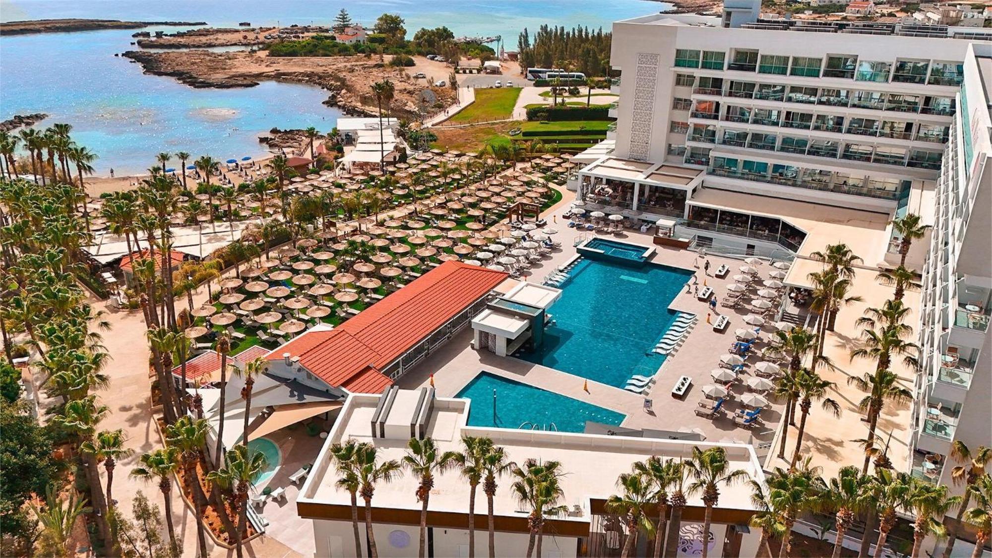 Cavo Maris Otel