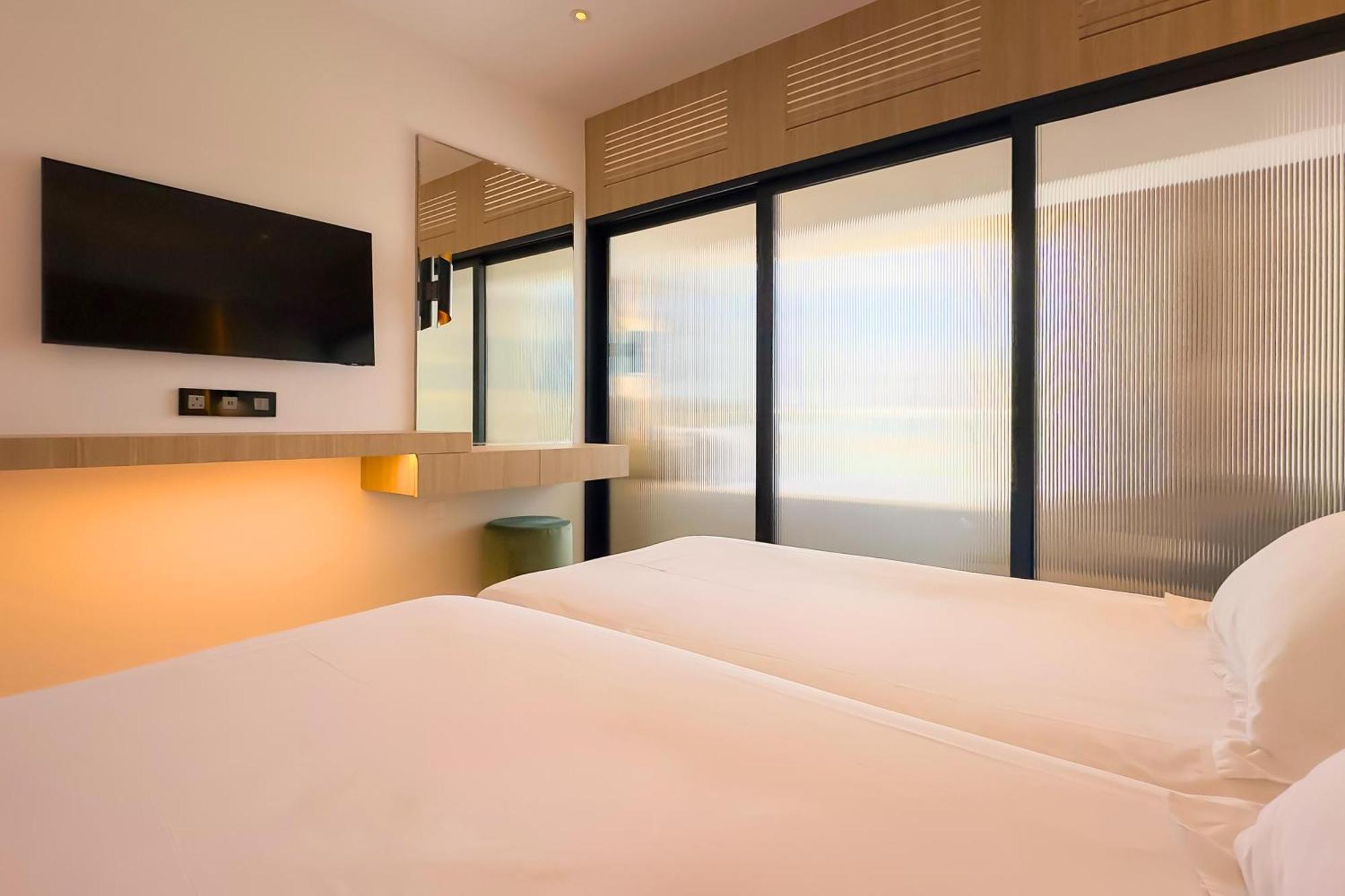 Отель Cavo Maris 4*